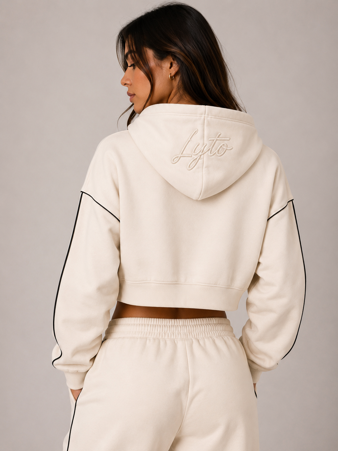 SCRIPT CROP ZIP HOODIE
